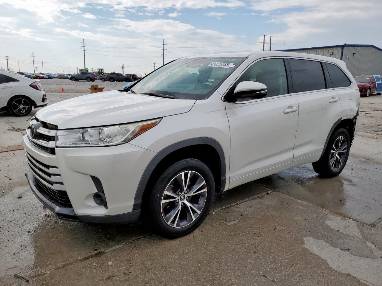 TOYOTA HIGHLANDER LE