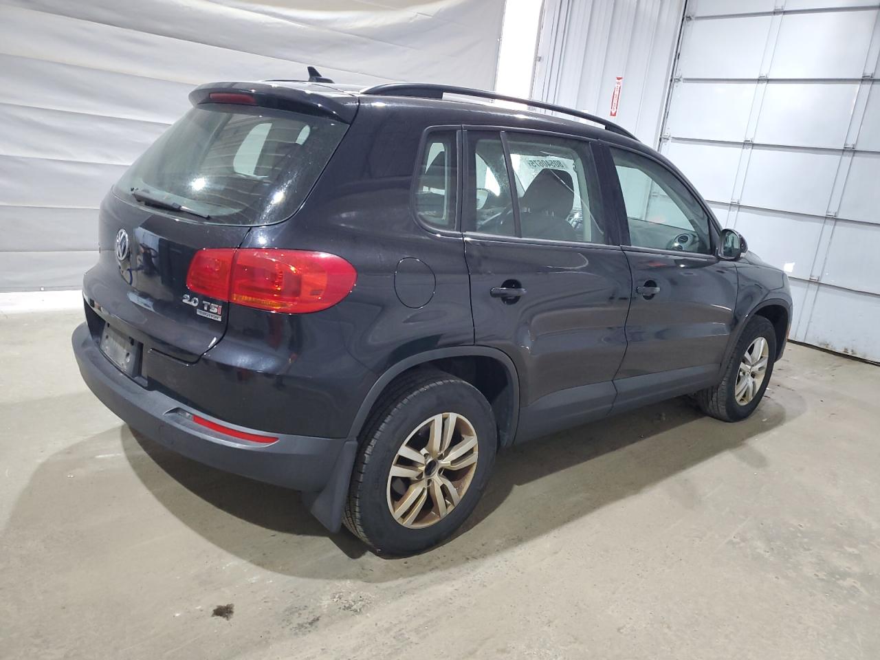 VOLKSWAGEN TIGUAN S
