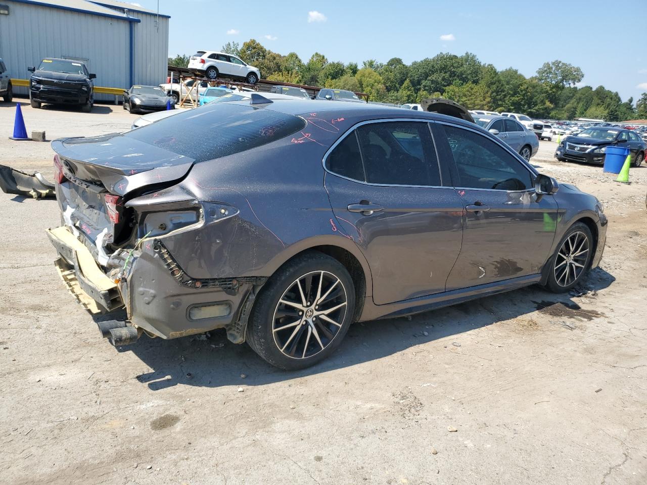 TOYOTA CAMRY SE NIGHT SHADE