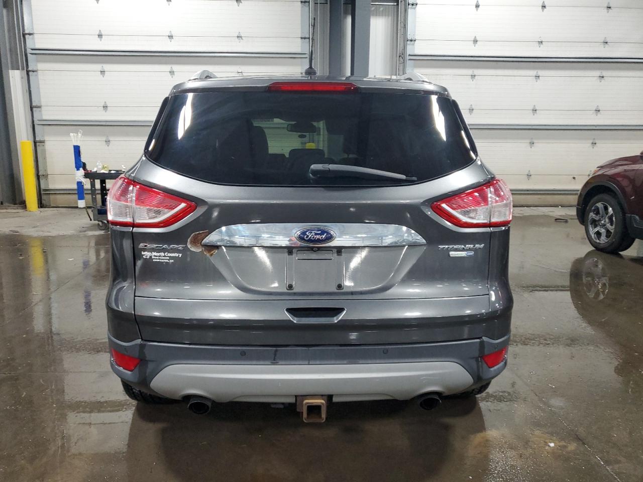 FORD ESCAPE TITANIUM