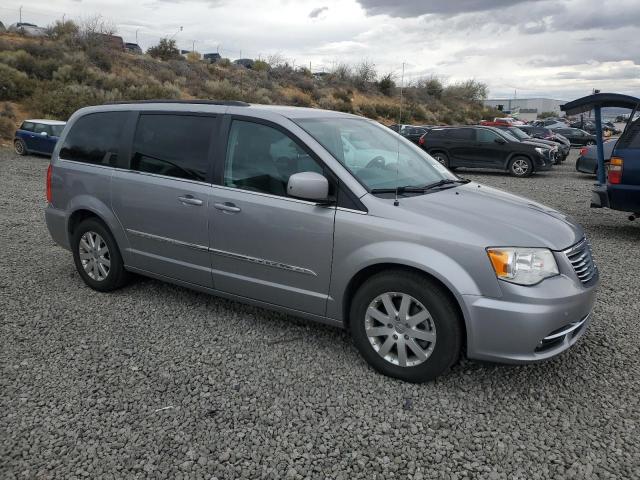 2015 CHRYSLER TOWN & COU 2C4RC1BG4FR752328