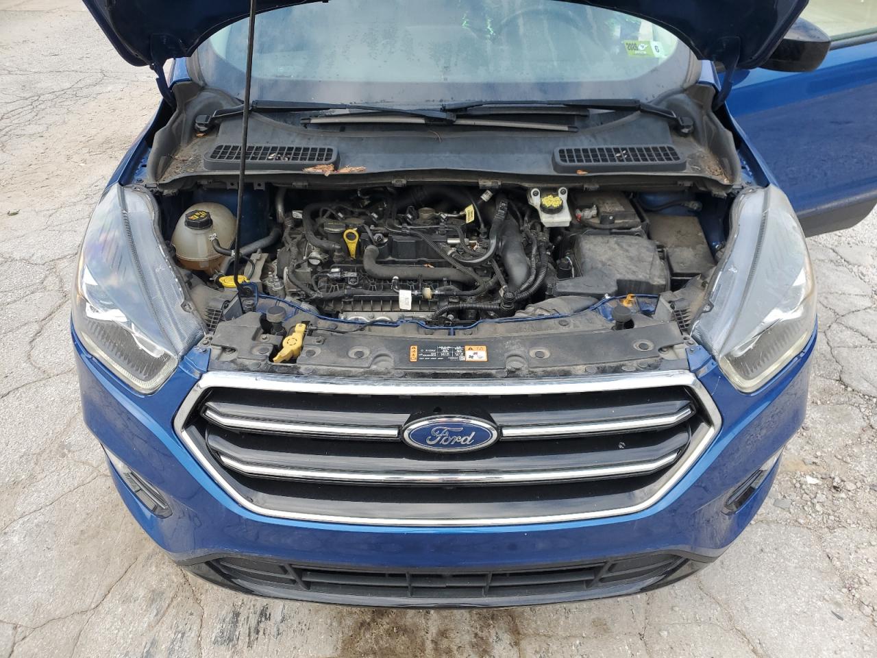 FORD ESCAPE SE