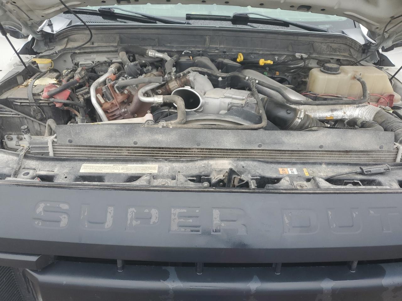 FORD F-550 SUPER DUTY