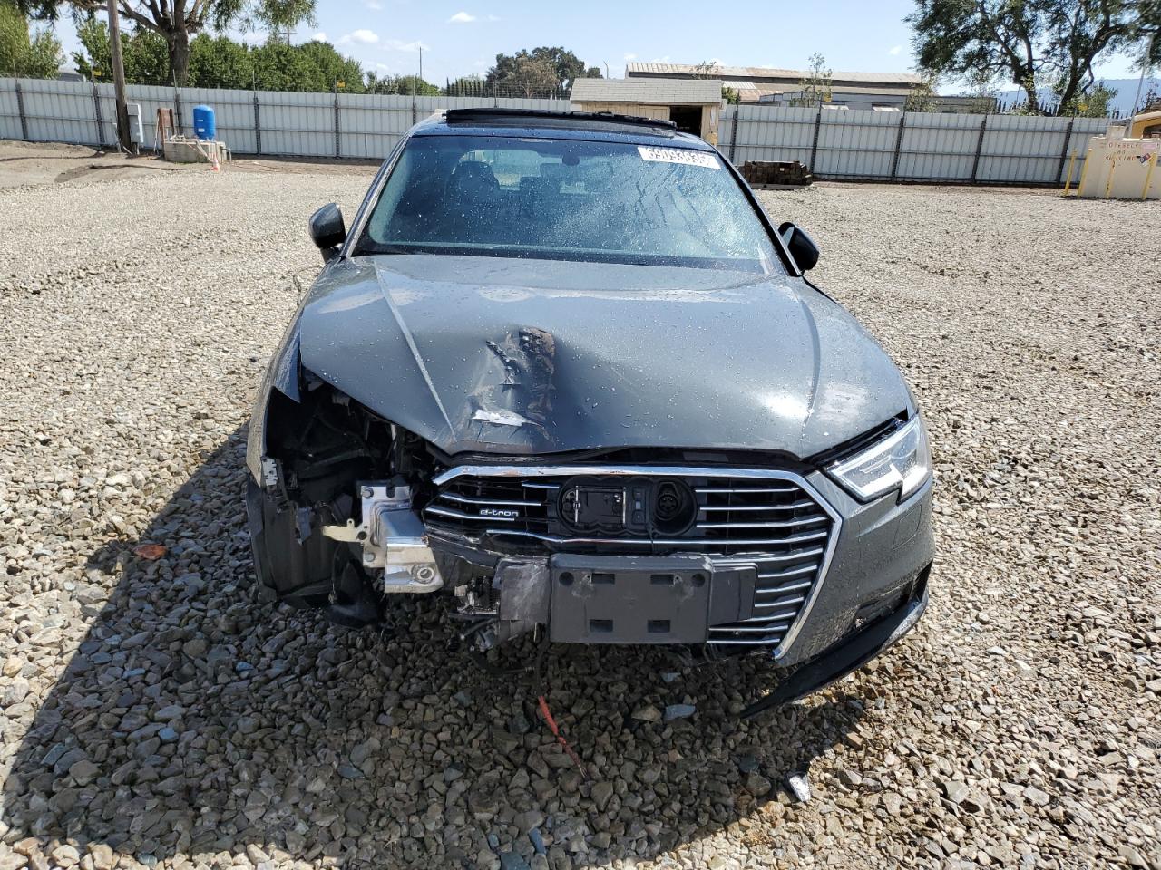 AUDI A3 E-TRON PREMIUM