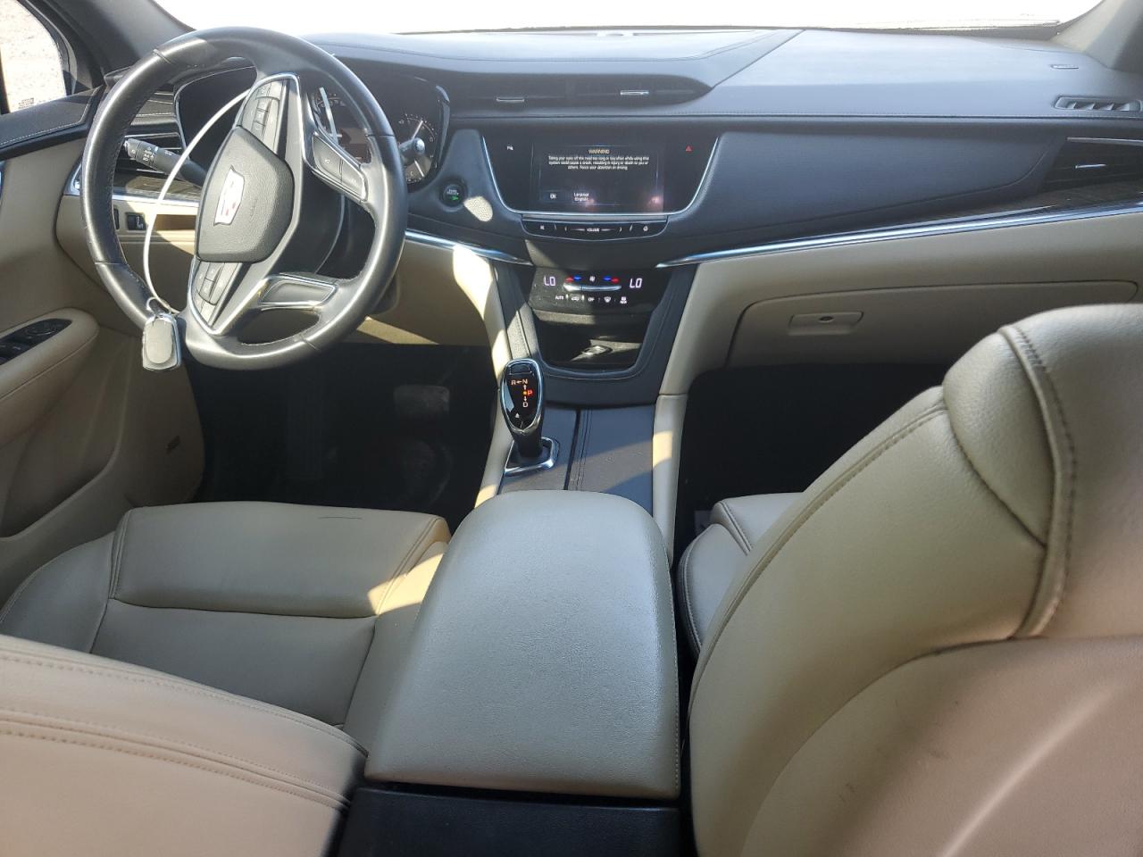 CADILLAC XT5