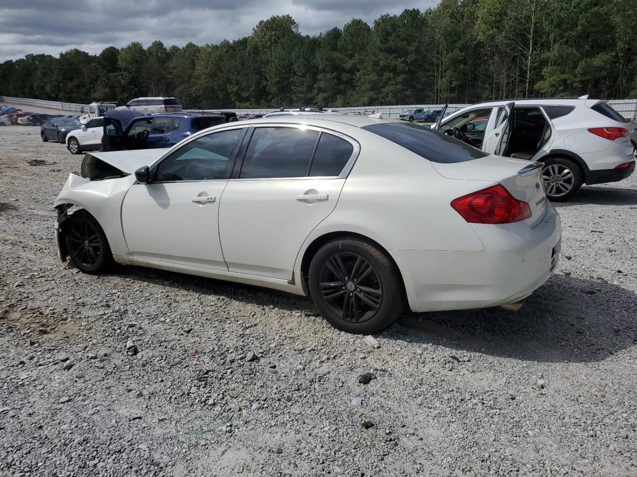 INFINITI G37 BASE