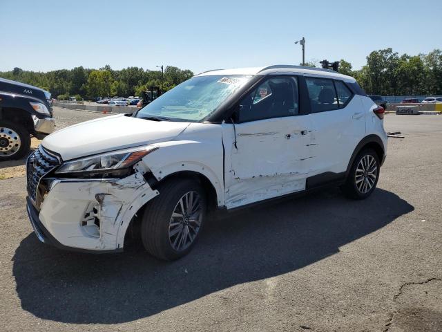 NISSAN KICKS SV