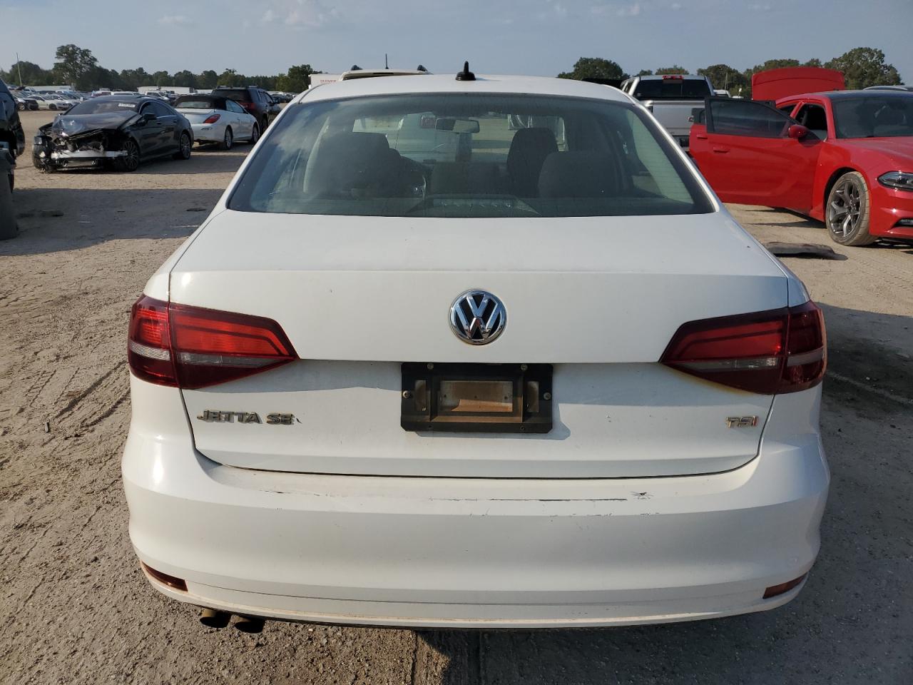 VOLKSWAGEN JETTA SE