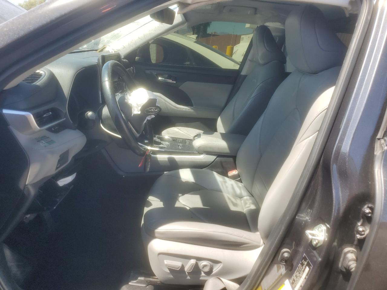 TOYOTA HIGHLANDER HYBRID XLE