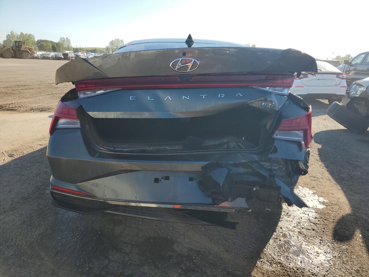 HYUNDAI ELANTRA LIMITED