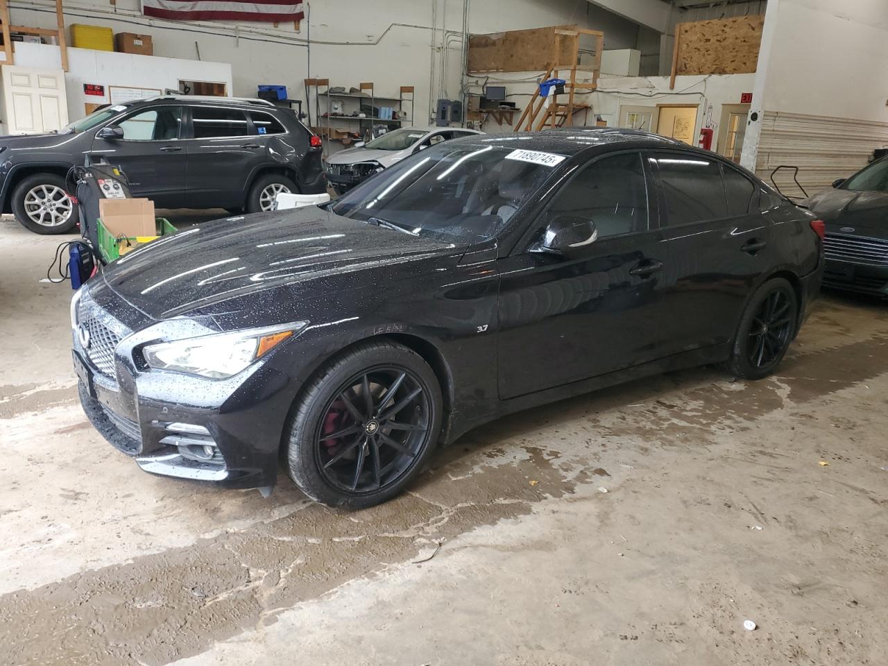 INFINITI Q50 BASE