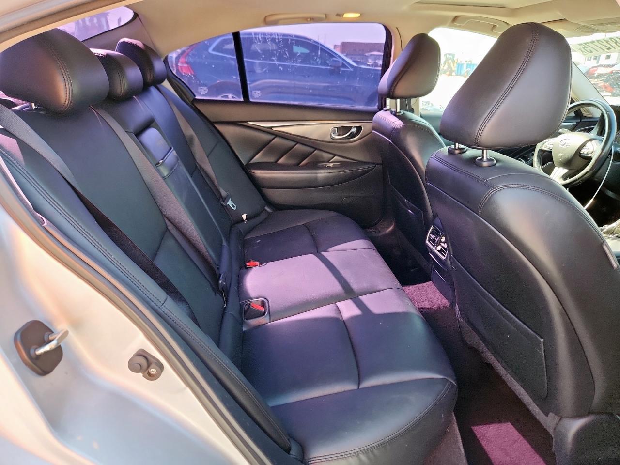 INFINITI Q50 PREMIUM