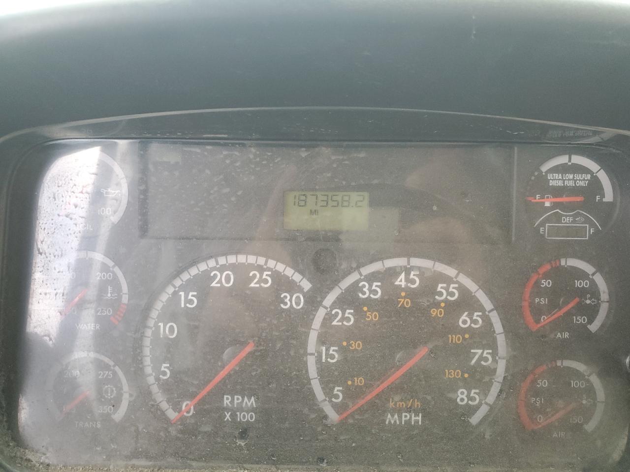 Lot #3273801363 2011 THOMAS SAF-T-LINER C2