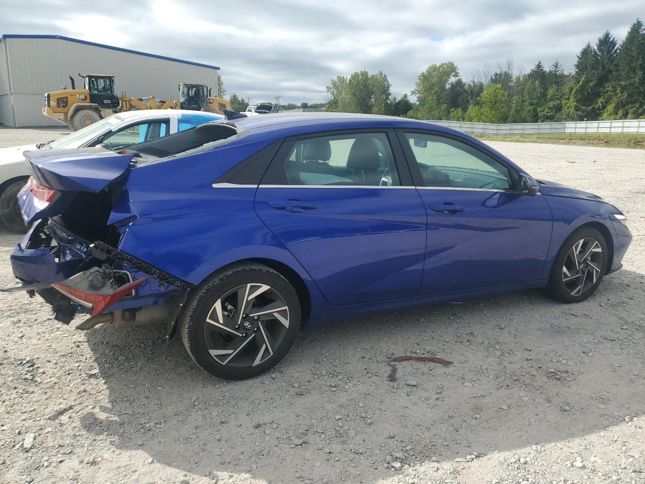 HYUNDAI ELANTRA LIMITED