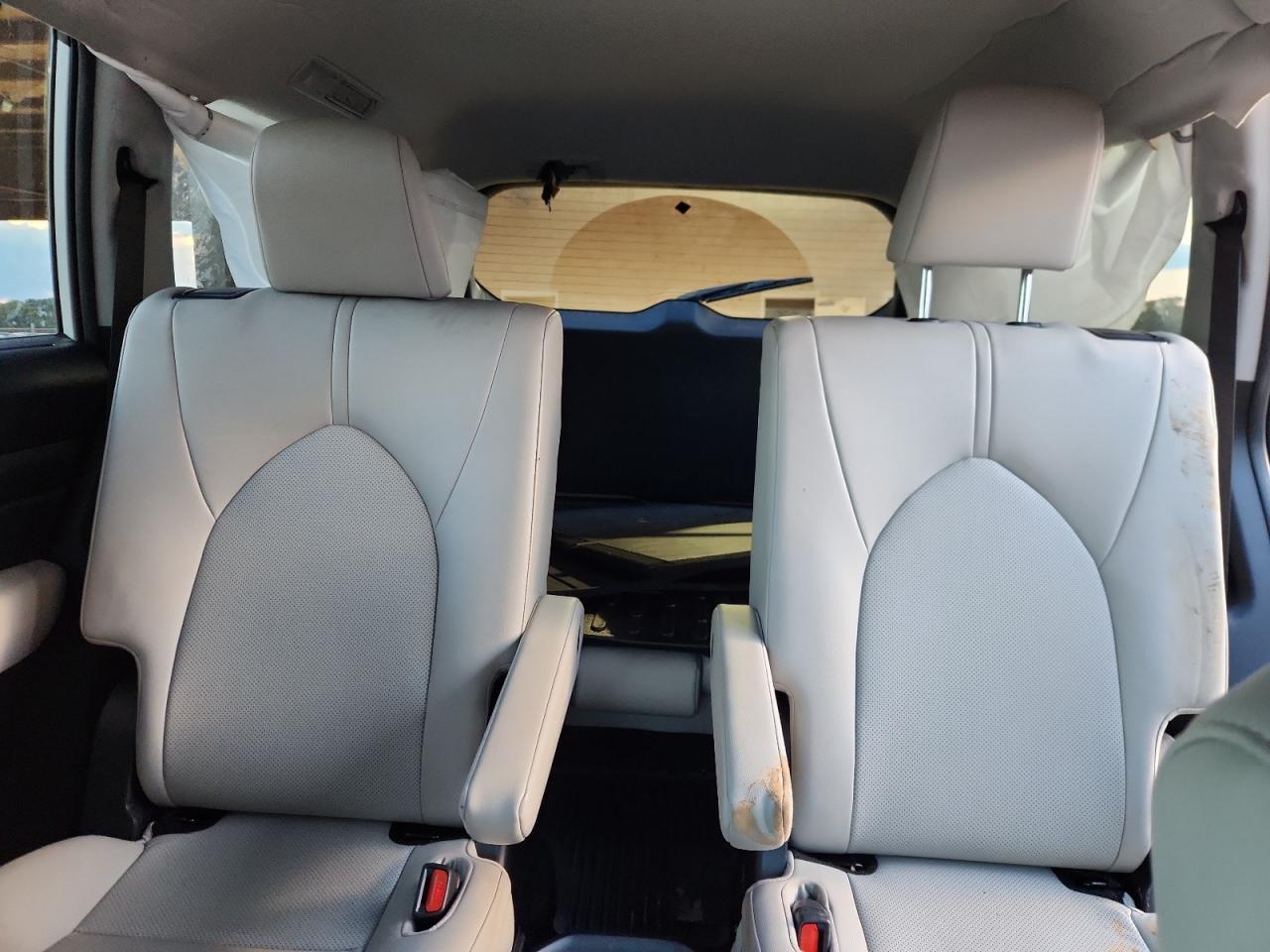 TOYOTA HIGHLANDER XLE