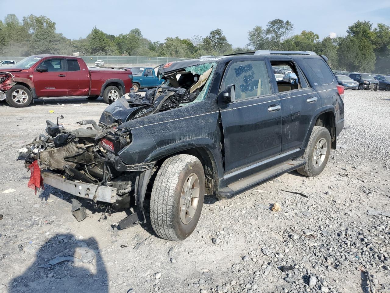 TOYOTA 4RUNNER SR5