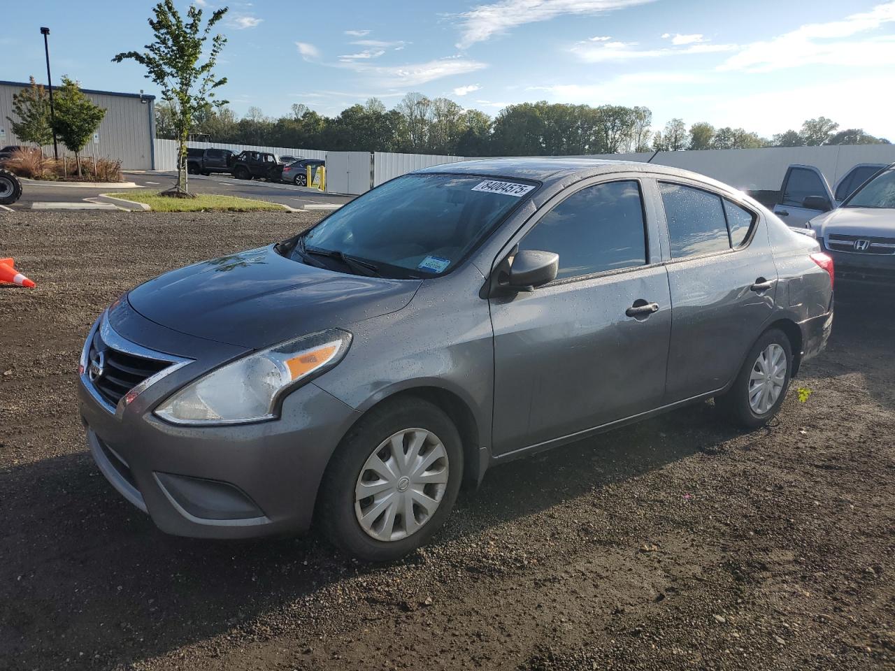 NISSAN VERSA S