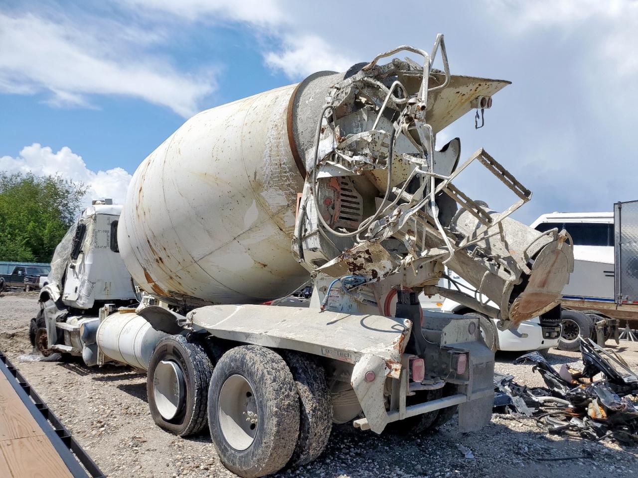 Lot #3271792661 2023 MACK GRANITE