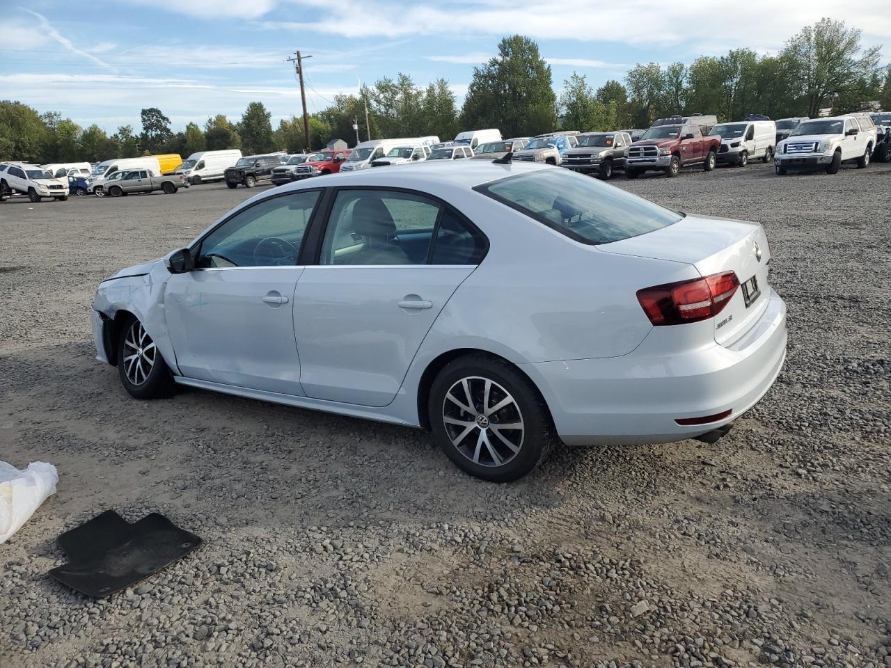 VOLKSWAGEN JETTA SE