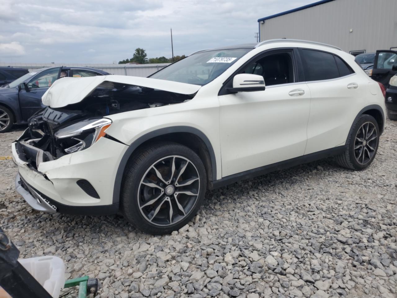 MERCEDES-BENZ GLA-CLASS 250 4MATIC