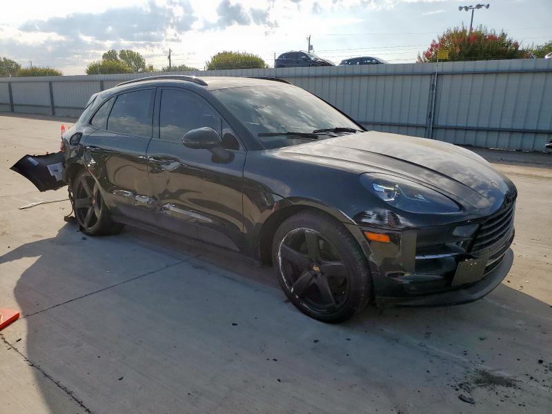 2019 PORSCHE MACAN WP1AA2A51KLB01667