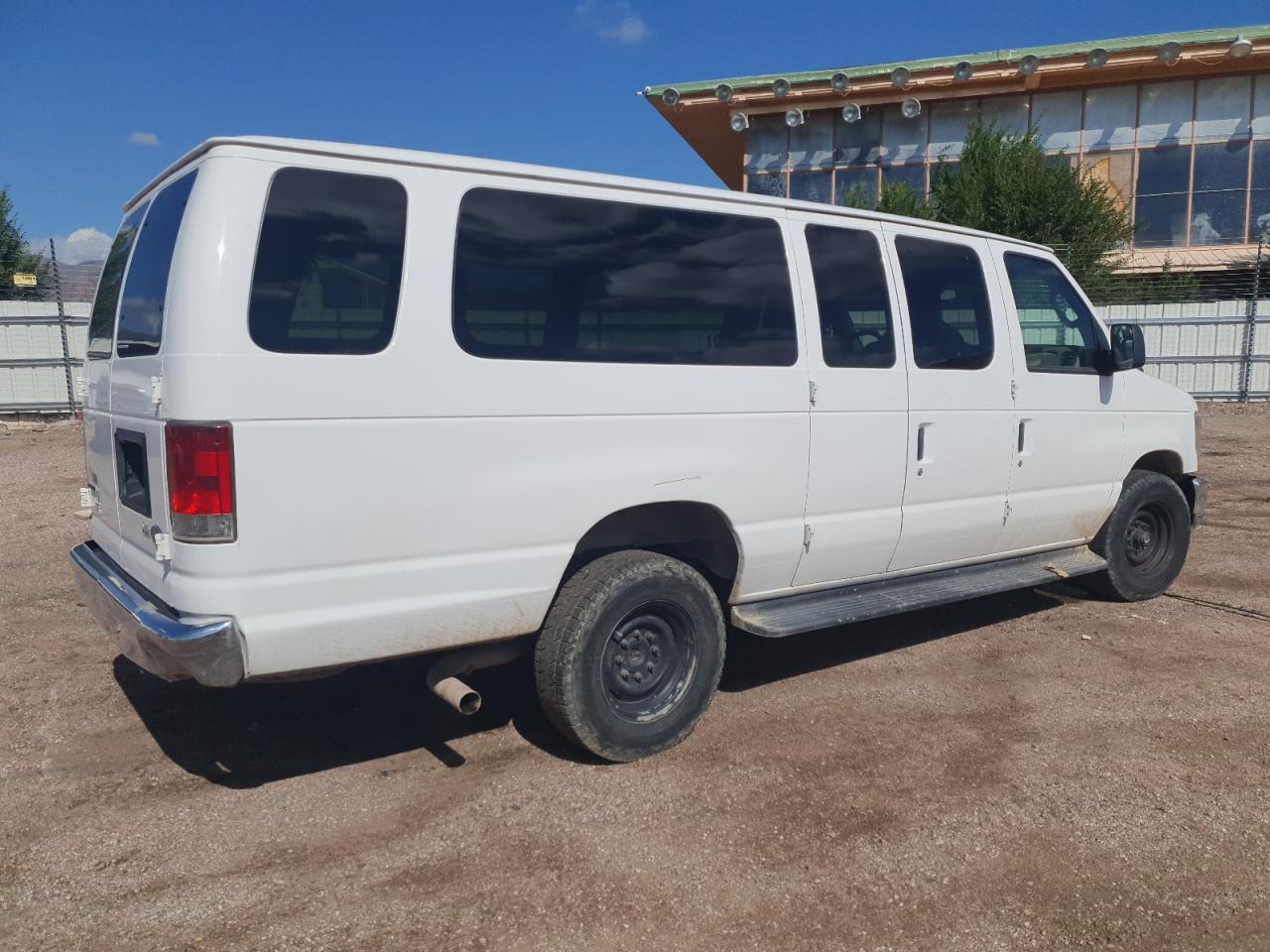 FORD ECONOLINE E350 SUPER DUTY WAGON