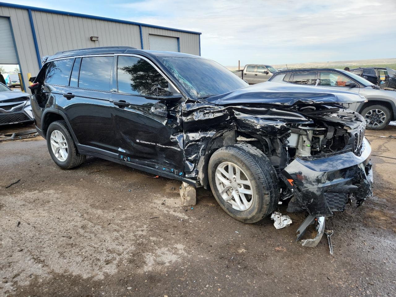 JEEP GRAND CHEROKEE L LAREDO