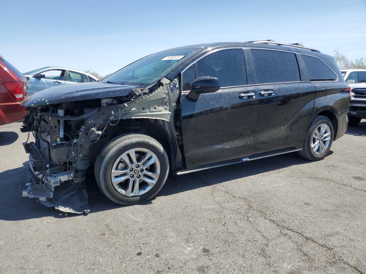  Salvage Toyota Sienna