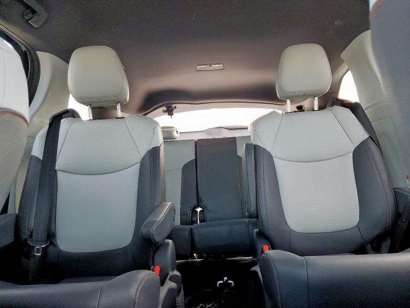 2023 TOYOTA SIENNA XSE 5TDDSKFC7PS097990