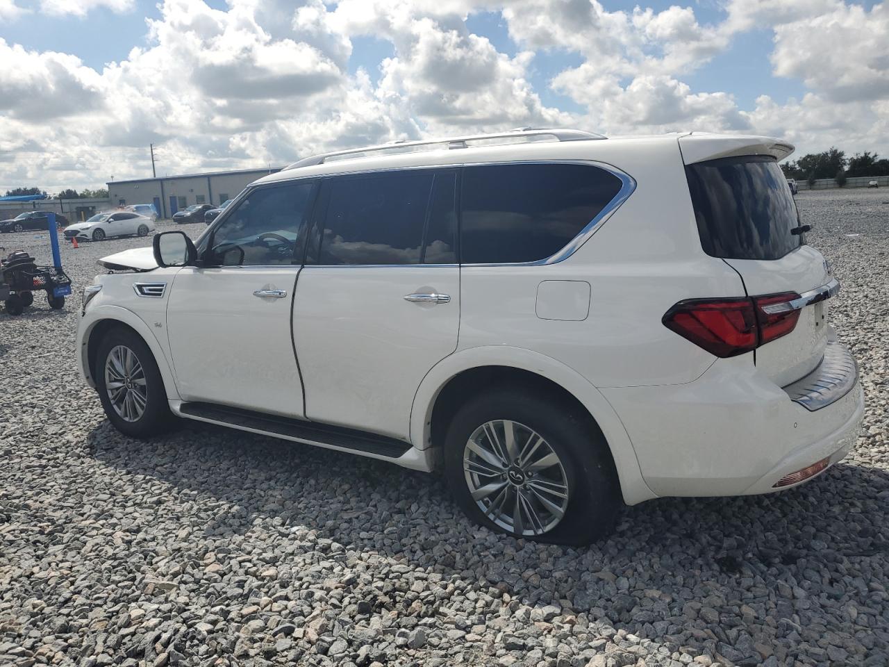 INFINITI QX80 BASE