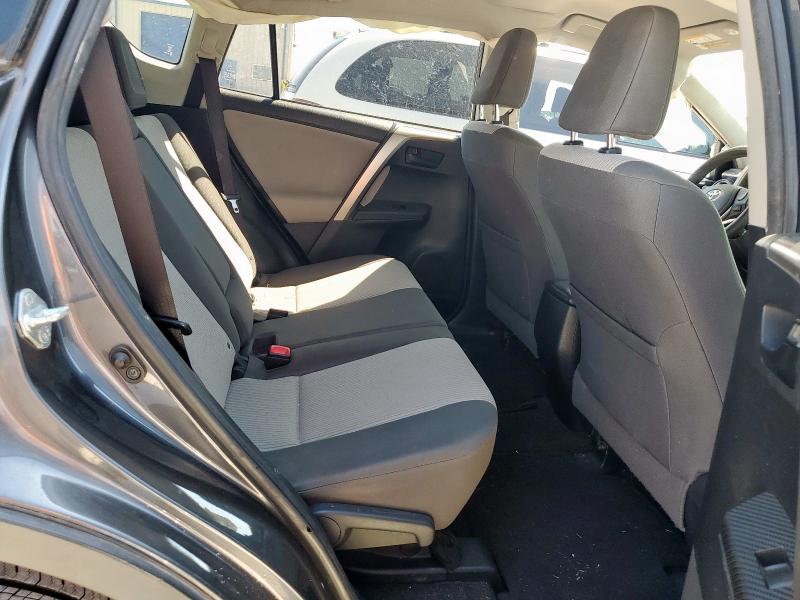 2015 TOYOTA RAV4 LE JTMZFREV0FD063017