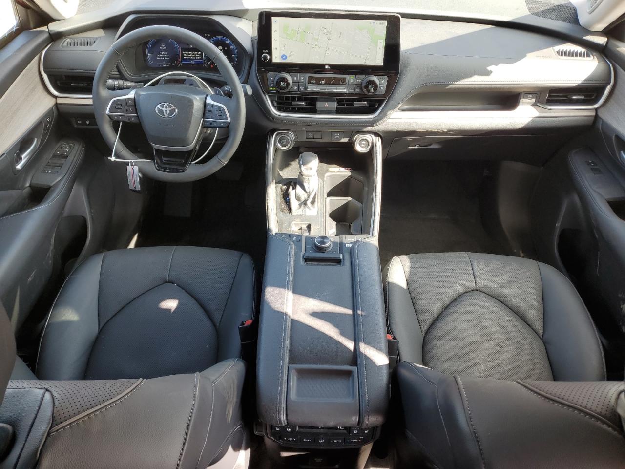 TOYOTA HIGHLANDER LE