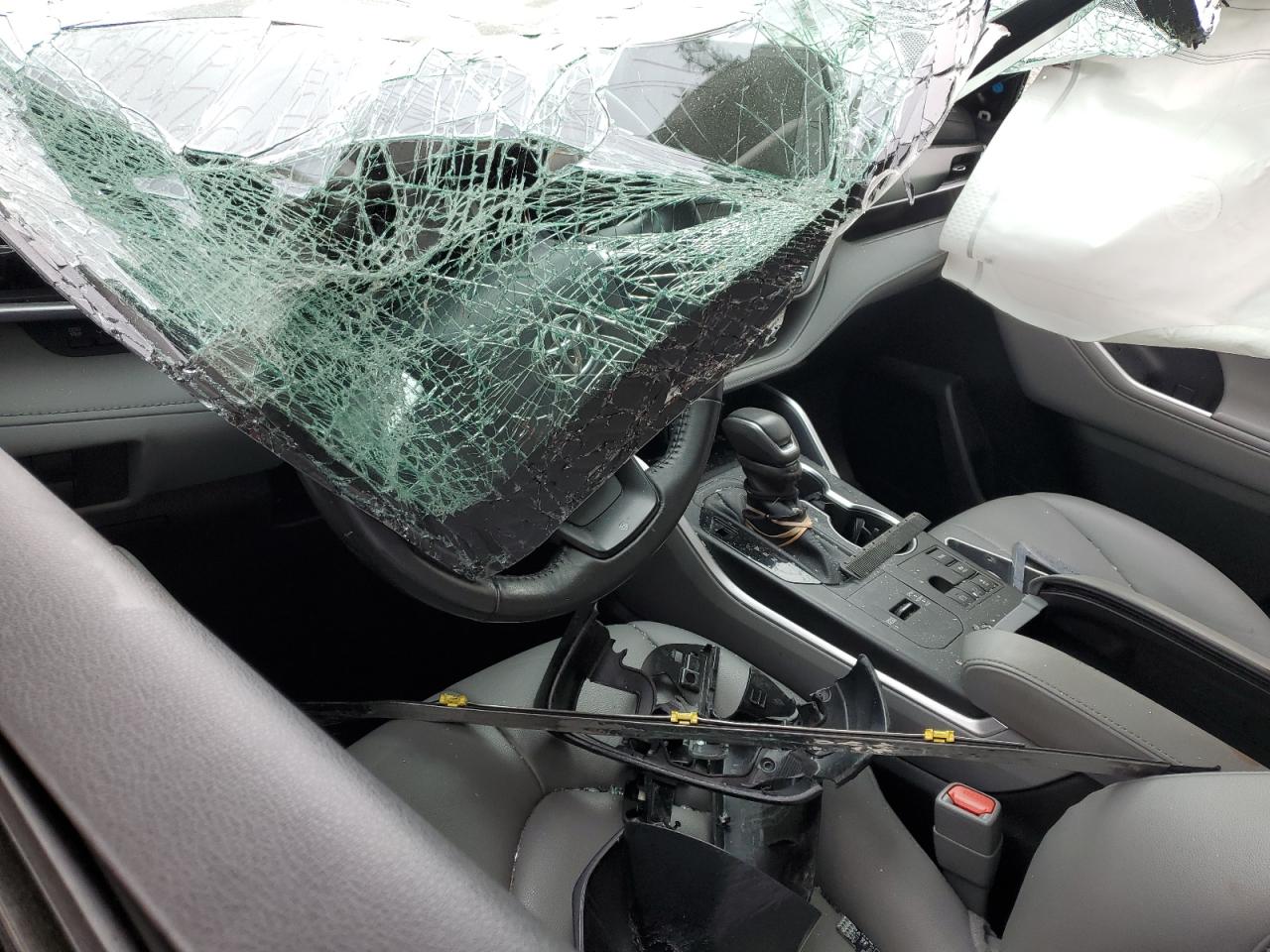 TOYOTA HIGHLANDER HYBRID XLE