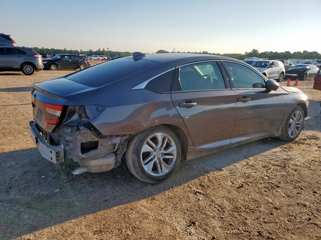 Lot #3305608723 2018 HONDA ACCORD