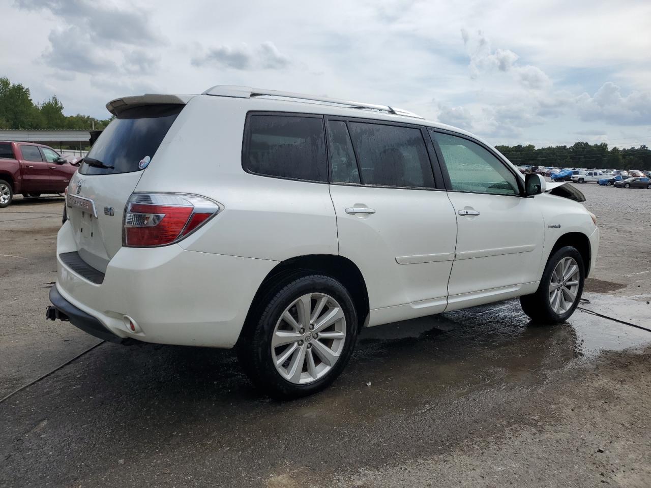 TOYOTA HIGHLANDER HYBRID