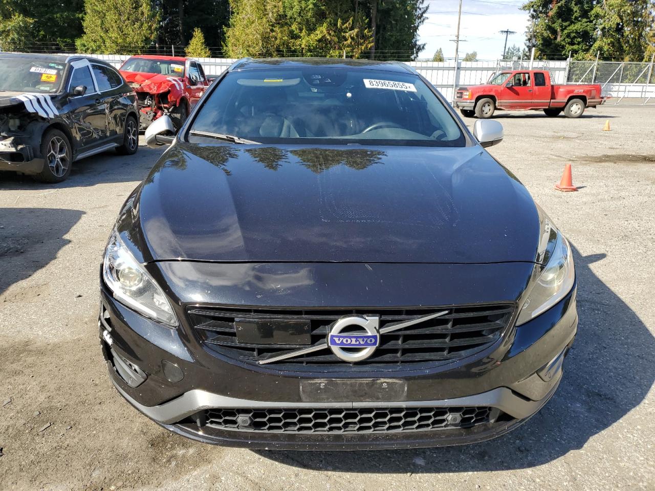 VOLVO V60 T6 R-DESIGN