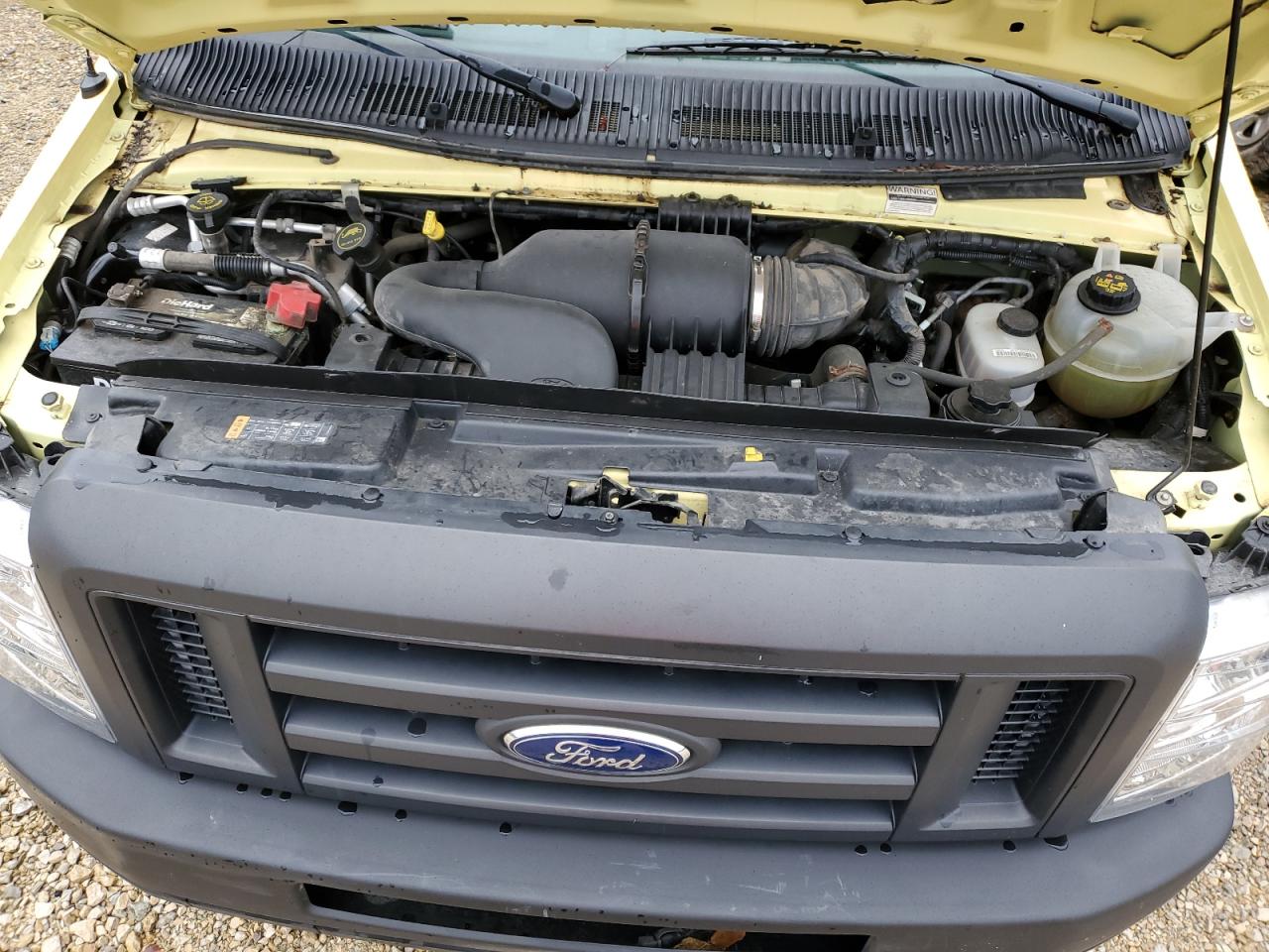 FORD ECONOLINE E450 SUPER DUTY CUTAWAY VAN