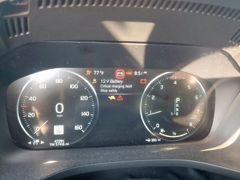 2021 VOLVO XC60 T5 IN YV4102DL3M1854692