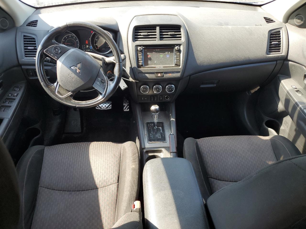 MITSUBISHI OUTLANDER ES