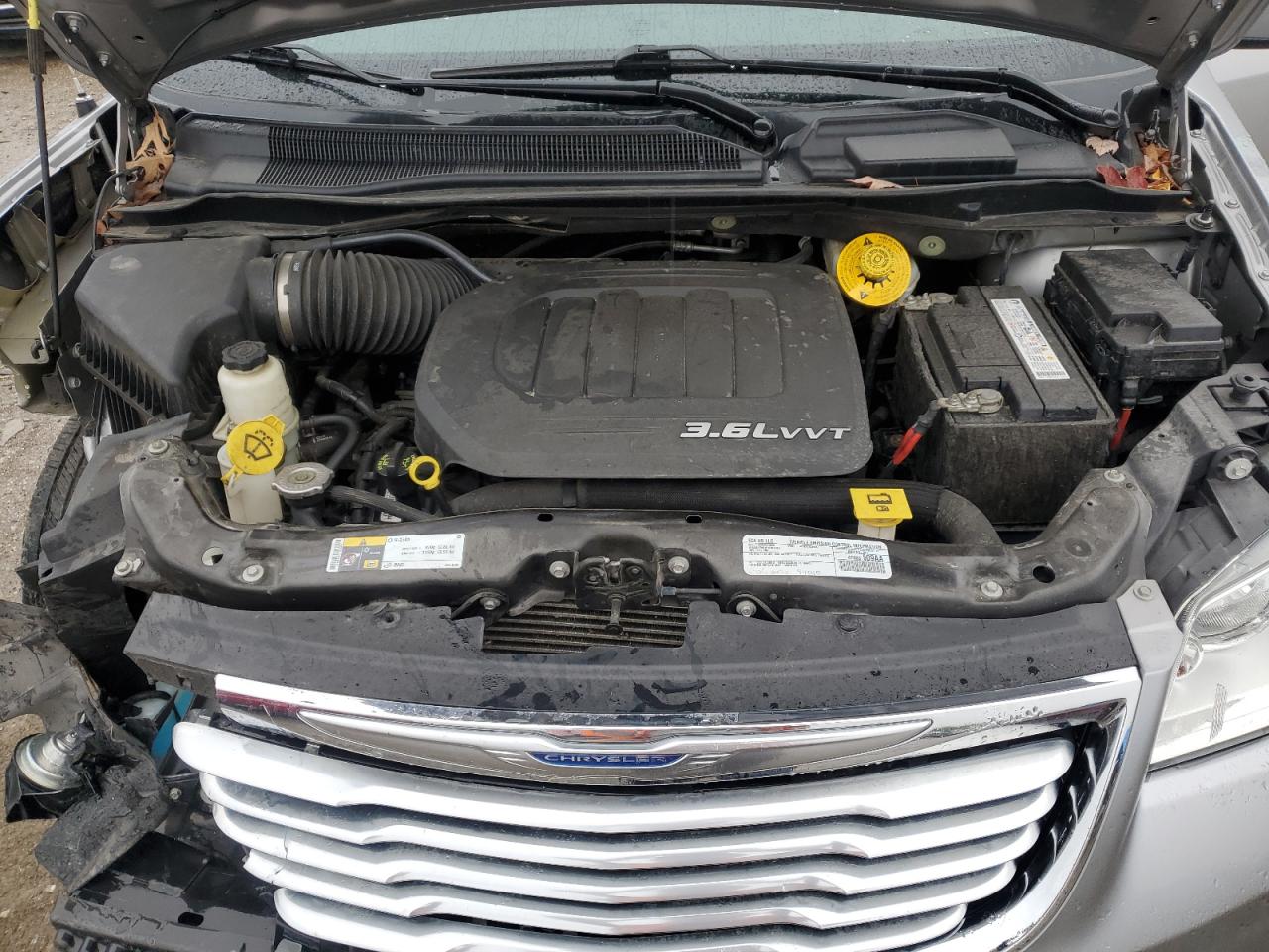 CHRYSLER TOWN & COUNTRY TOURING