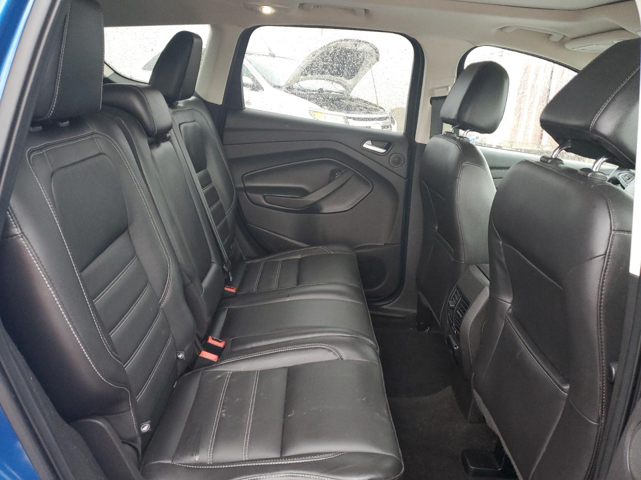 FORD ESCAPE TITANIUM