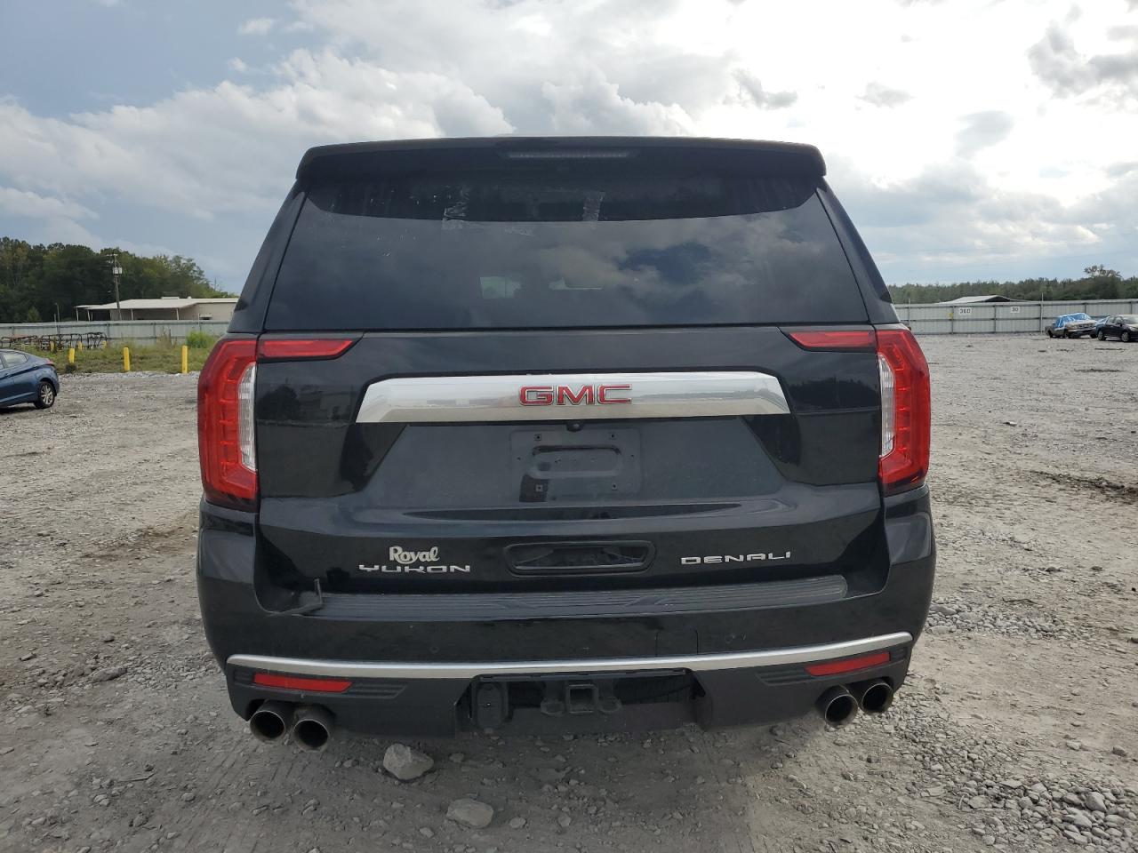 GMC YUKON DENALI