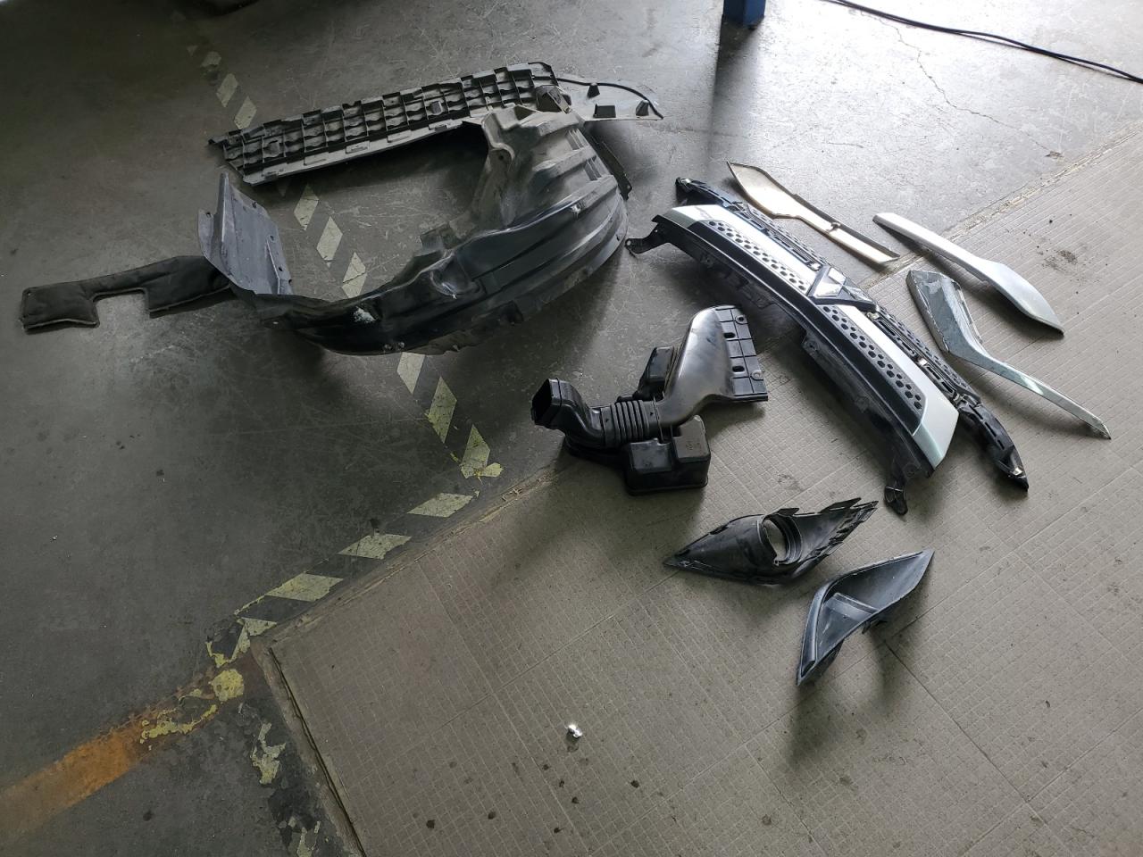 MITSUBISHI OUTLANDER SE