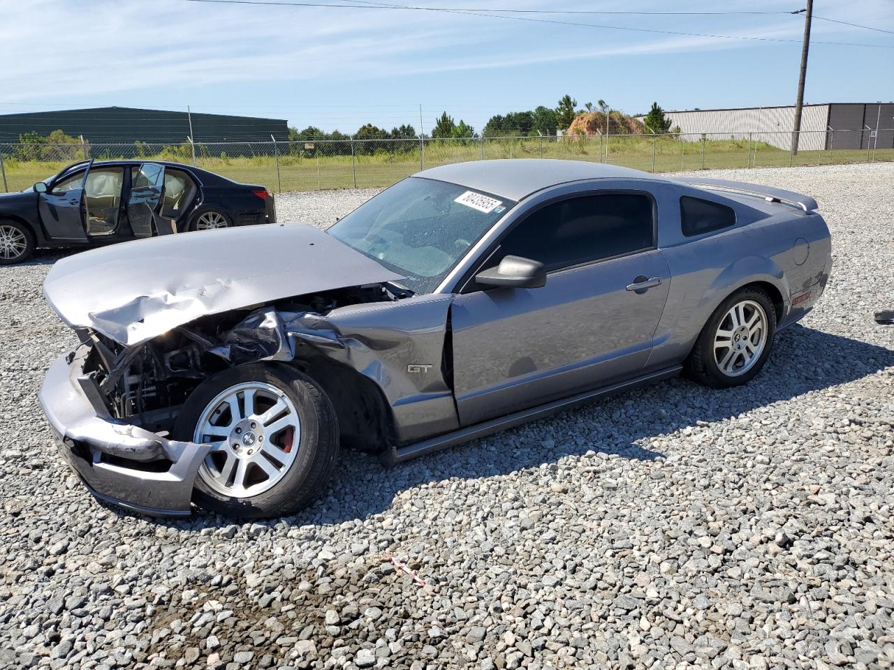  Salvage Ford Mustang