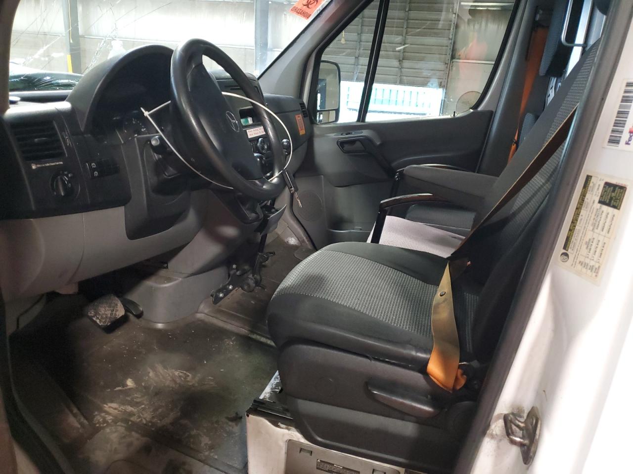 MERCEDES-BENZ SPRINTER 2500