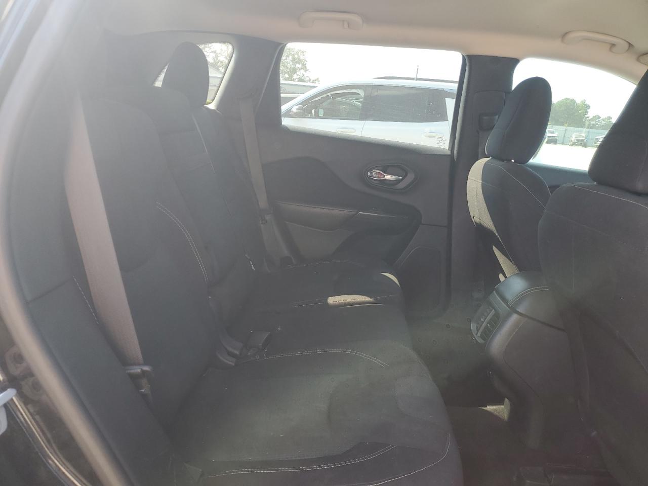 JEEP GRAND CHEROKEE LATITUDE