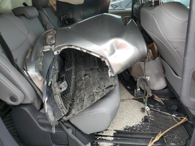 2022 TOYOTA SIENNA XLE 5TDYRKEC1NS119008