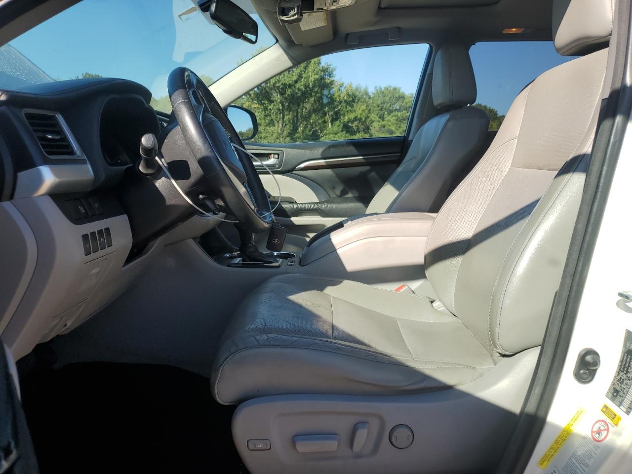 TOYOTA HIGHLANDER LIMITED