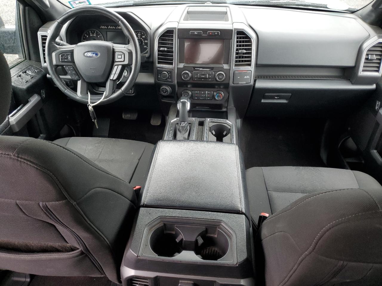 FORD F-150 SUPERCREW