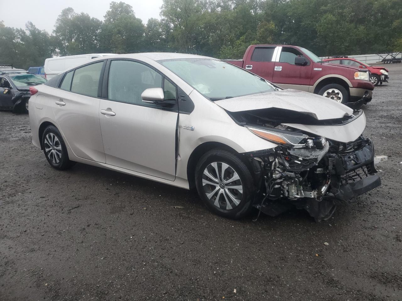 TOYOTA PRIUS PRIME LE